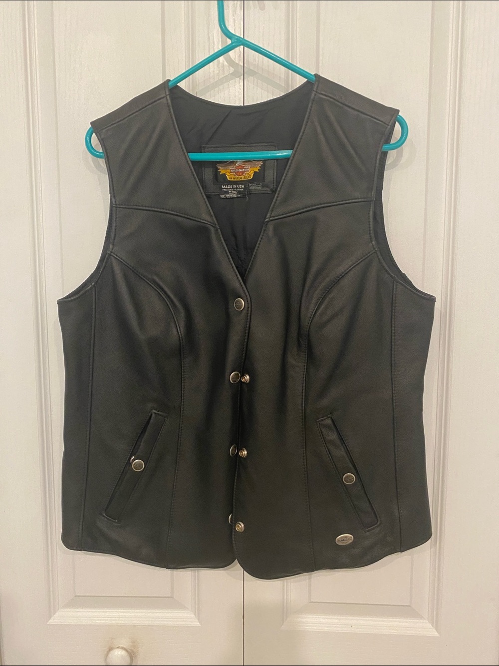 Harley-Davidson Black Leather Snap-Front Vest w/ Great patch sz Large